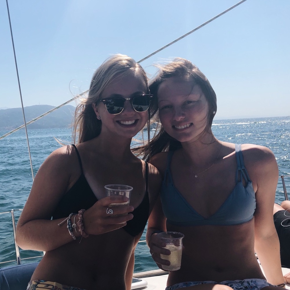 Meet your Posher, Hope